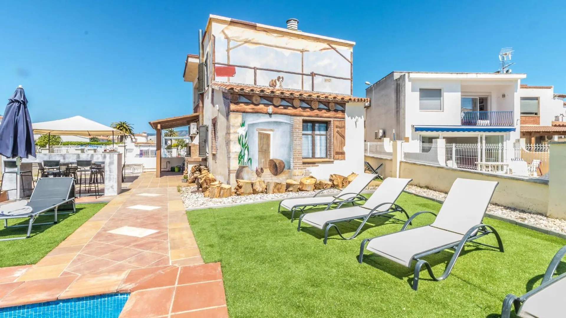 5 Habitaciones, 3 Banos, Piscina Privada, Amarre 15M Empuriabrava Σπίτι διακοπών