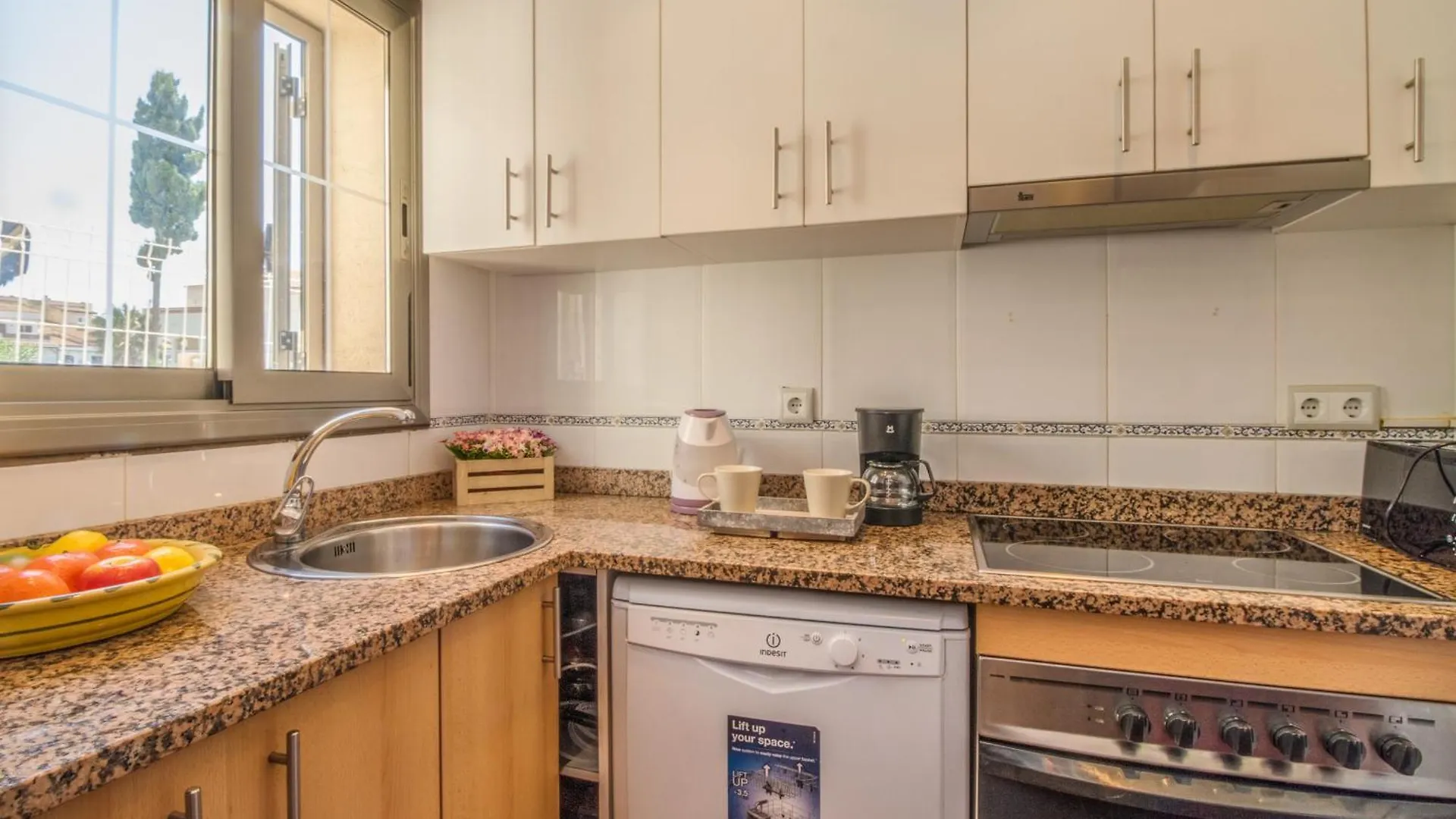Σπίτι διακοπών 5 Habitaciones, 3 Banos, Piscina Privada, Amarre 15M Empuriabrava